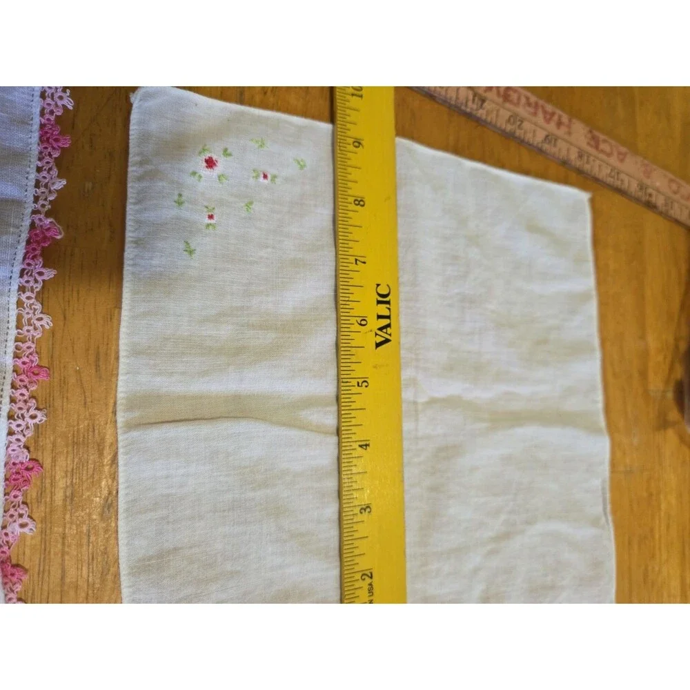 tot of 4 Vintage Nakins embrodiery